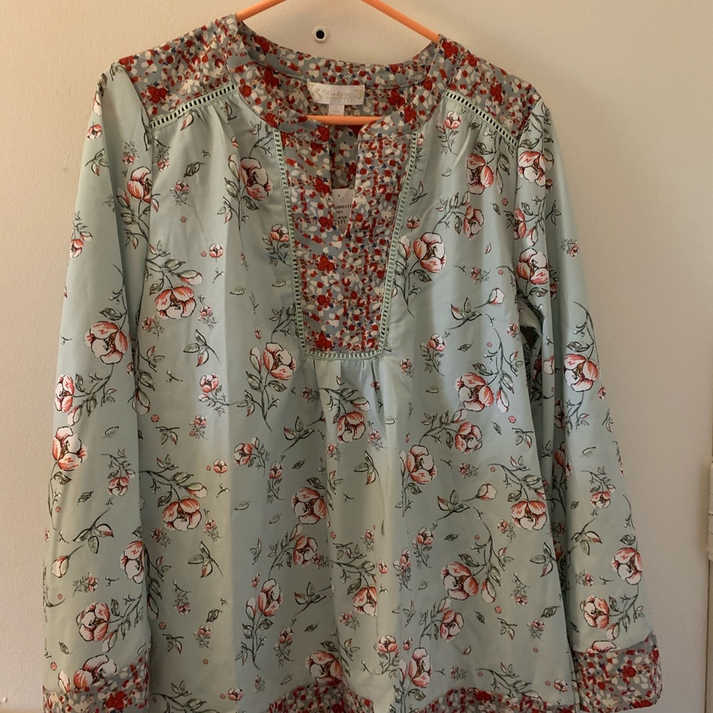 Women’s Weekend Suzanne Betro blouse size large new with tags